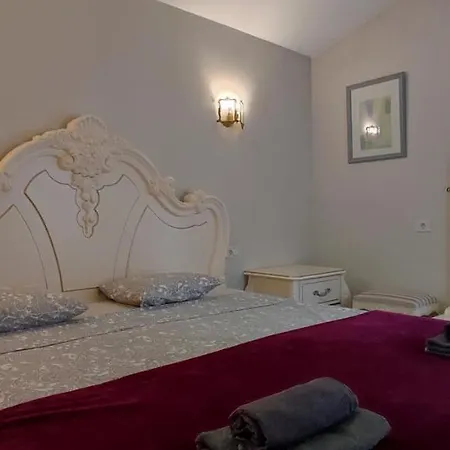 Luxury Island Village Apartment